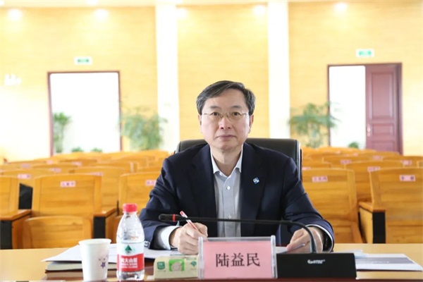通用技術(shù)集團(tuán)總經(jīng)理、黨組副書記陸益民到通用醫(yī)療西安醫(yī)院調(diào)研(圖4)